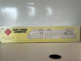 Aristocraft Dash-9 Diesel Locomotive 1:29 CNW 8671 Gauge 1 ART-23007-B
